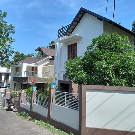 Eka Homes 3Bhdk Villa Thiruvananthapuram Екстериор снимка